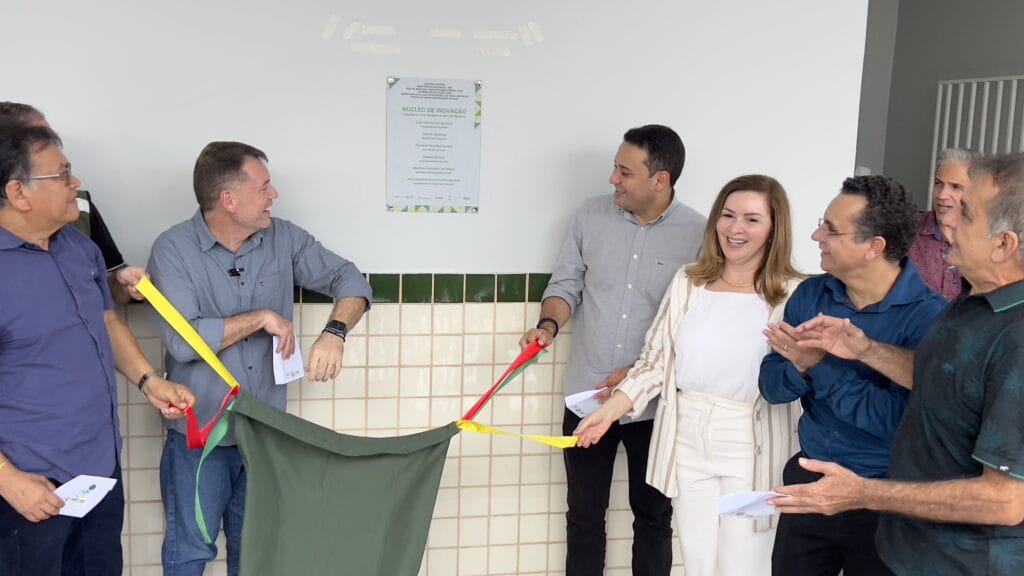 Centro de Mídias Educacionais é inaugurado em Rio Branco e secretário Aberson destaca “reestruturação do ensino estadual”